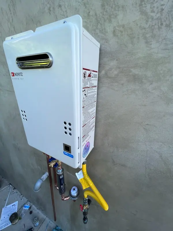 Tankless water heater installation for Earlington Hill homes